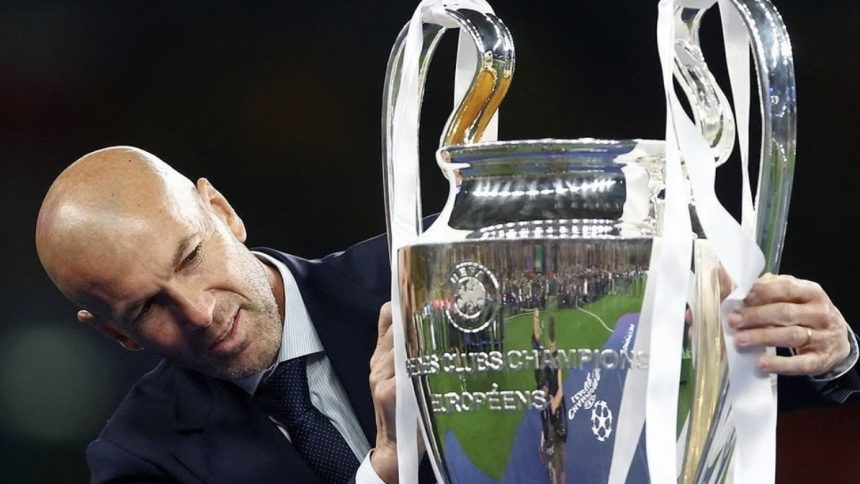 Ratcliffe Siapkan Zidane Gantikan Ten Hag (foto: x)