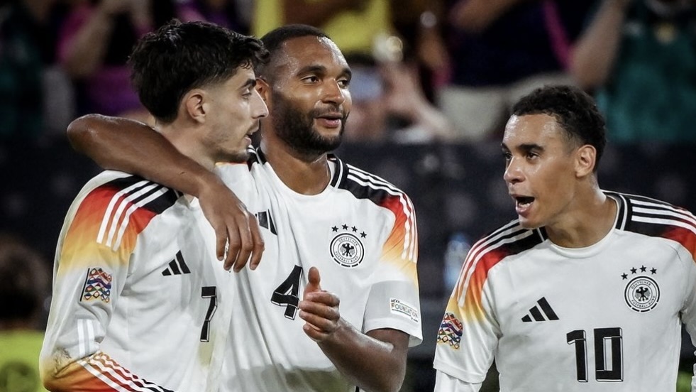 turunminum.id Inggris Liverpool Incar Jonathan Tah Sebagai Pengganti Van Dijk Liverpool Incar Jonathan Tah Sebagai Pengganti Van Dijk (foto: x)