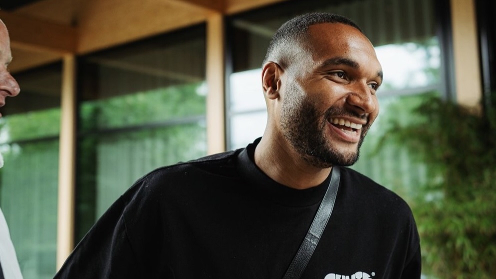 turunminum.id Inggris Liverpool Incar Jonathan Tah Sebagai Pengganti Van Dijk Liverpool Incar Jonathan Tah Sebagai Pengganti Van Dijk (foto: x)