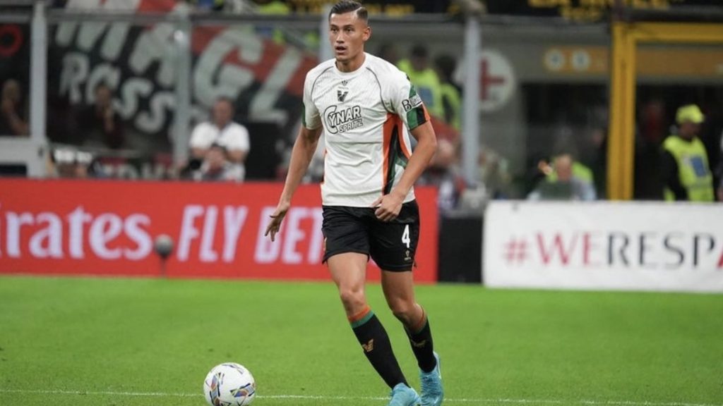turunminum.id Piala Dunia Jay Idzes: Indonesia Bisa Kejutkan Arab Saudi Jay Idzes: Indonesia Bisa Kejutkan Arab Saudi (foto: x)