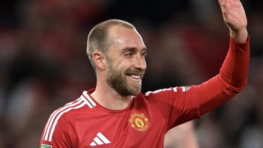 Eriksen Isyaratkan Bertahan di Manchester United! (foto: x)
