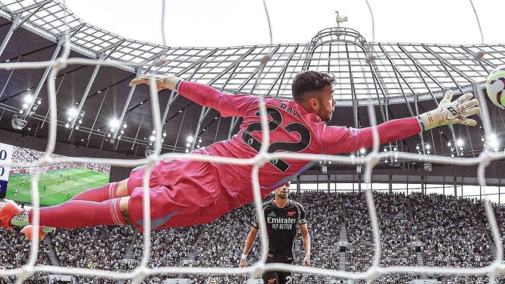 turunminum.id Inggris David Raya Gemilang Saat Atalanta vs Arsenal David Raya Gemilang Saat Atalanta vs Arsenal (foto: x)