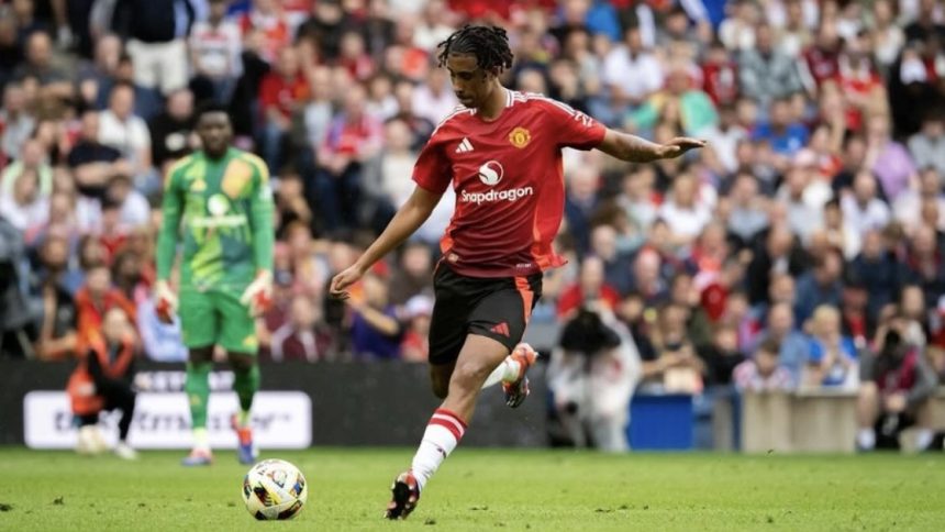 Leny Yoro diincar Chelsea (foto: x)