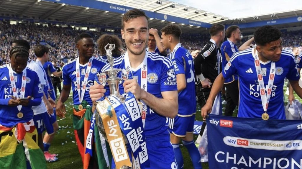 turunminum.id Inggris Manchester United Incar Harry Winks Perkuat Lini Tengah Manchester United Incar Harry Winks Perkuat Lini Tengah (foto: x)