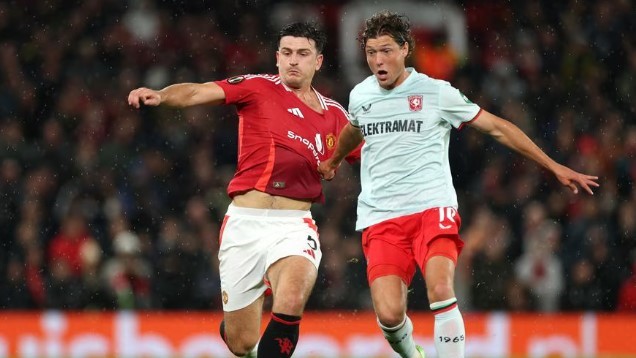 turunminum.id Eropa UEFA Liga Europa: Diperkuat Mees Hilgers, Twente Paksa MU Bermain Imbang turunminum.id Liga Europa: Diperkuat Mees Hilgers, Twente Paksa MU Bermain Imbang