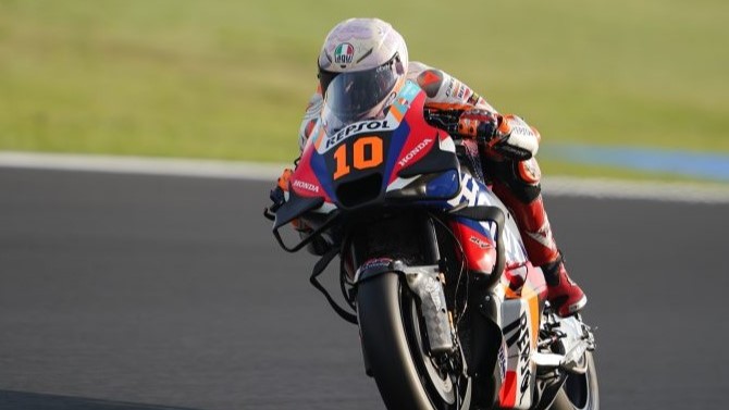 turunminum.id Ragam Luca Marini Antusias Menghadapi MotoGP Mandalika 2024 turunminum.id Luca Marini Antusias Menghadapi MotoGP Mandalika 2024