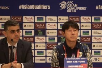 Pelatih Timnas Indonesia, Shin Tae-yong dalam konferensi pers. (FOTO: PSSI)