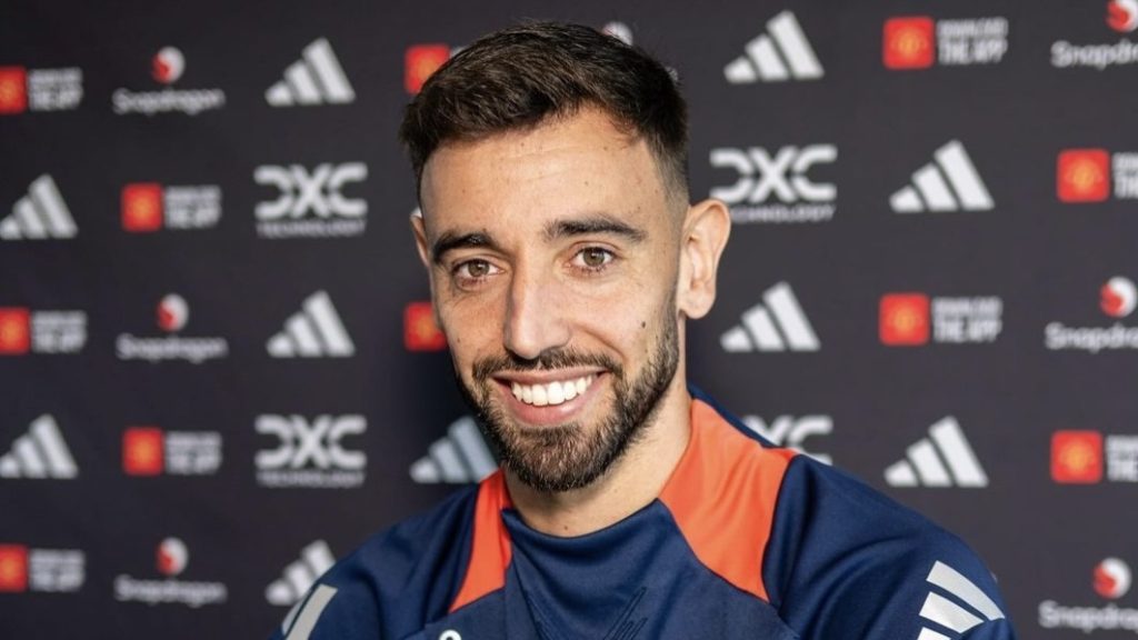 turunminum.id Inggris Kartu Merah Untuk Bruno Fernandes Dicabut Kartu Merah Untuk Bruno Fernandes Dicabut (foto: x)