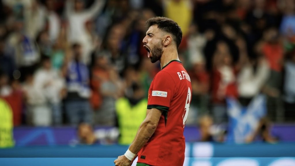 turunminum.id Inggris Kartu Merah Untuk Bruno Fernandes Dicabut Kartu Merah Untuk Bruno Fernandes Dicabut (foto: x)