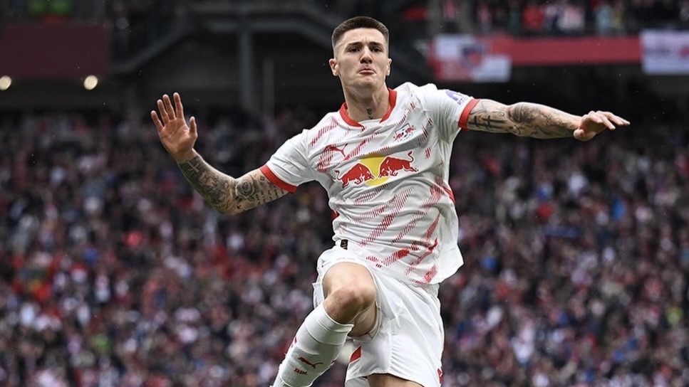turunminum.id Inggris Benjamin Sesko Tolak Tawaran: Setia di Leipzig! Benjamin Sesko Tolak Tawaran: Setia di Leipzig! (foto: x)