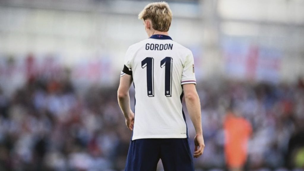turunminum.id Inggris Anthony Gordon Tolak Liverpool, Pilih Setia di Newcastle! Anthony Gordon Tolak Liverpool, Pilih Setia di Newcastle! (foto: x)