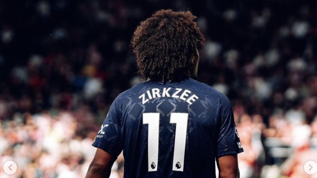 turunminum.id Inggris Joshua Zirkzee Dikritik Tak Pantas di Manchester United Joshua Zirkzee Dikritik Tak Pantas di Manchester United (foto: x)