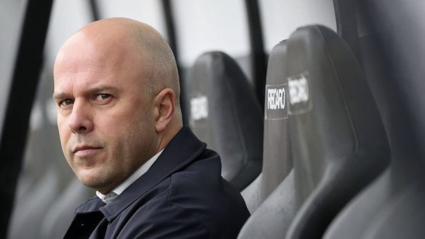 Arne Slot Cetak Rekor, Liverpool Tumbangkan Bologna! (foto: x)