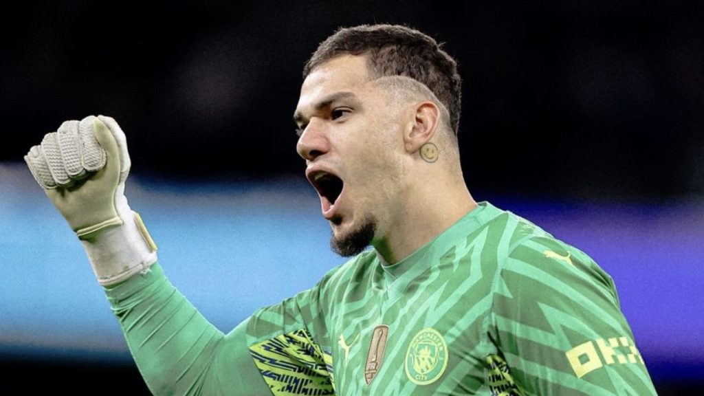 turunminum.id Inggris Ederson Batalkan Pindah ke Liga Arab Saudi Ederson Tegaskan Loyalitasnya: Batal Pindah ke Arab Saudi (foto: x)