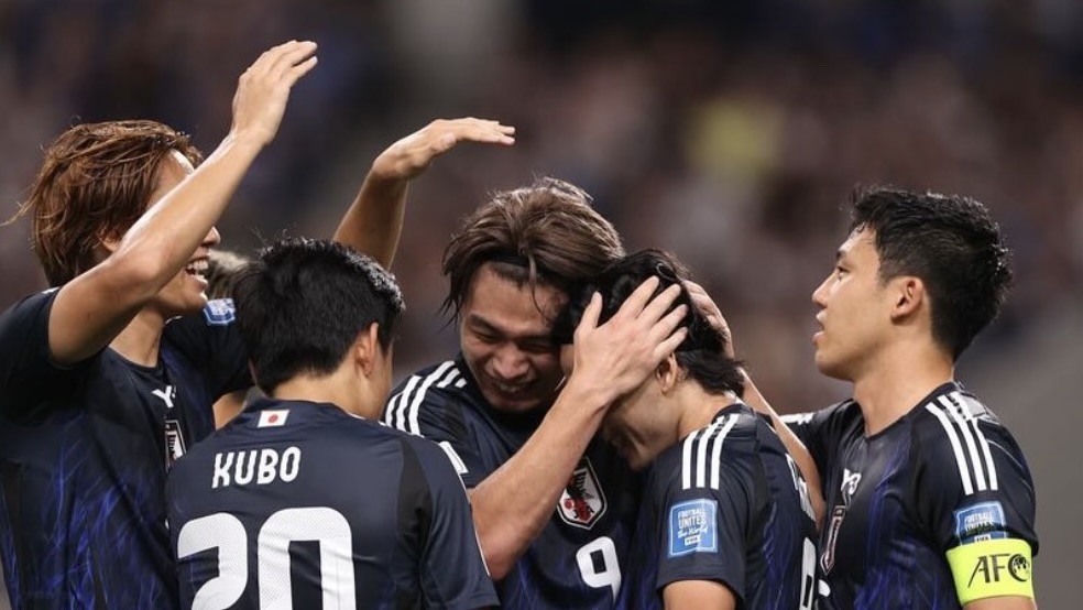 turunminum.id Inggris Wataru Endo: Diambang Perpisahan dari Liverpool Wataru Endo: Diambang Perpisahan dari Liverpool (foto: x)