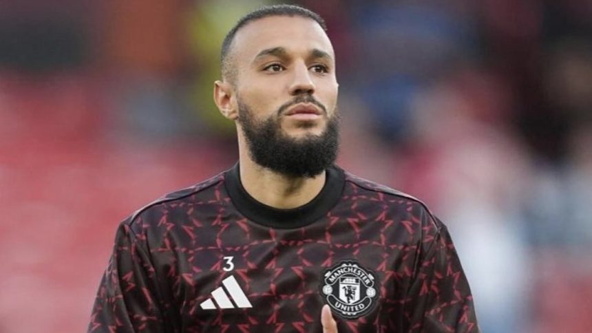 Mazraoui Tidak Absen Lama di Manchester United (foto: x)