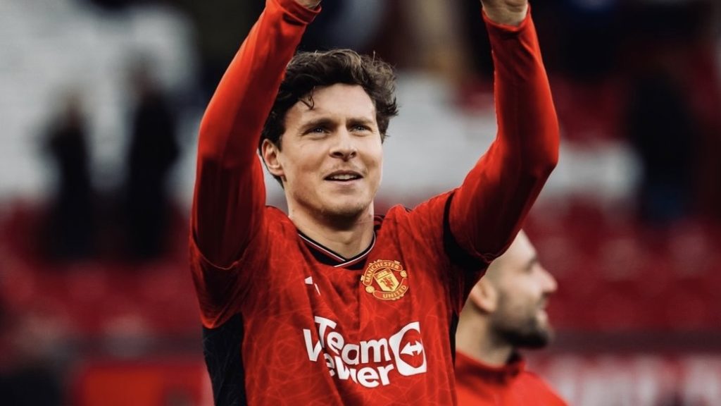 turunminum.id Inggris Victor Lindelof Segera Pulih dari Cedera Victor Lindelof Segera Pulih dari Cedera (foto: x)