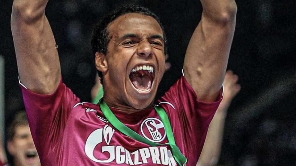 turunminum.id Inggris Kabar Mengejutkan: Joel Matip Mikirkan Pensiun Kabar Mengejutkan: Joel Matip Mikirkan Pensiun (foto: x)