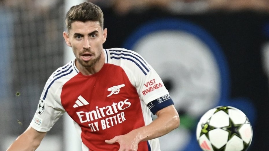 turunminum.id Inggris Rumor Jorginho Akan Meninggalkan Arsenal Rumor Jorginho Meninggalkan Arsenal (foto: x)
