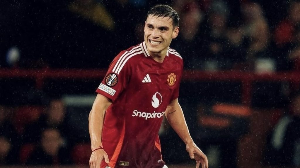turunminum.id Inggris Ugarte Jadi Starter Utama Manchester United Ugarte Jadi Starter Utama Manchester United (foto: x)