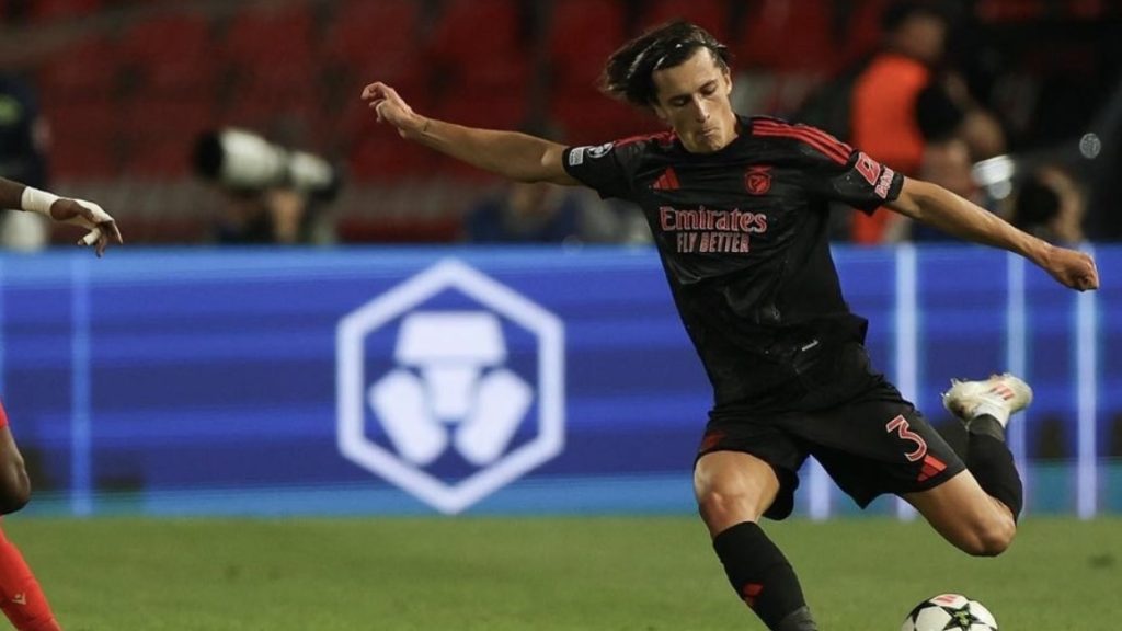 turunminum.id Inggris Alvaro Carreras: Pulang ke Manchester United? Alvaro Carreras: Pulang ke Manchester United? (foto: x)