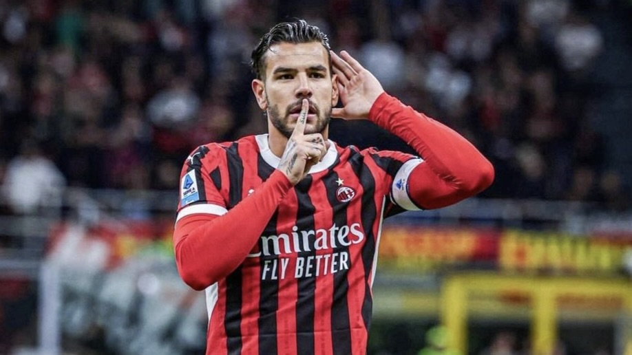 turunminum.id Serie A Theo Hernandez: Bertahan Lebih Lama di AC Milan Theo Hernandez: Bertahan Lebih Lama di AC Milan (foto: x)