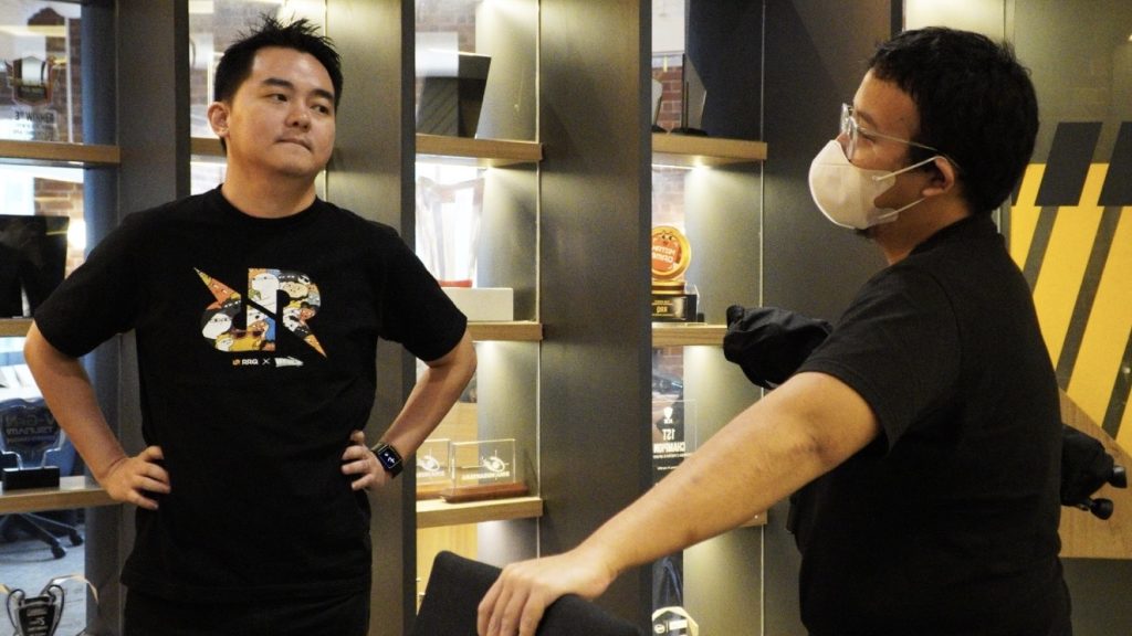 turunminum.id eSport Alasan RRQ Tak Ikut Liga Esports Nasional 2024! RRQ Absen di Liga Nasional 2024: Apa Alasannya? (foto: x)