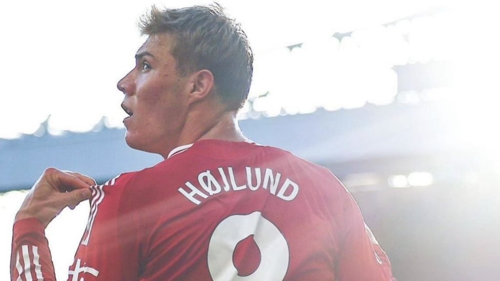 turunminum.id Inggris Rasmus Hojlund Dapat Pujian Besar Dari Carragher Rasmus Hojlund Dapat Pujian Besar Dari Carragher (foto: x)