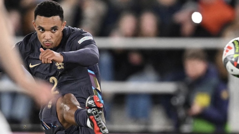 turunminum.id Inggris Trent Alexander-Arnold: Pindah ke Real Madrid? Trent Alexander-Arnold: Pindah ke Real Madrid? (foto: x)