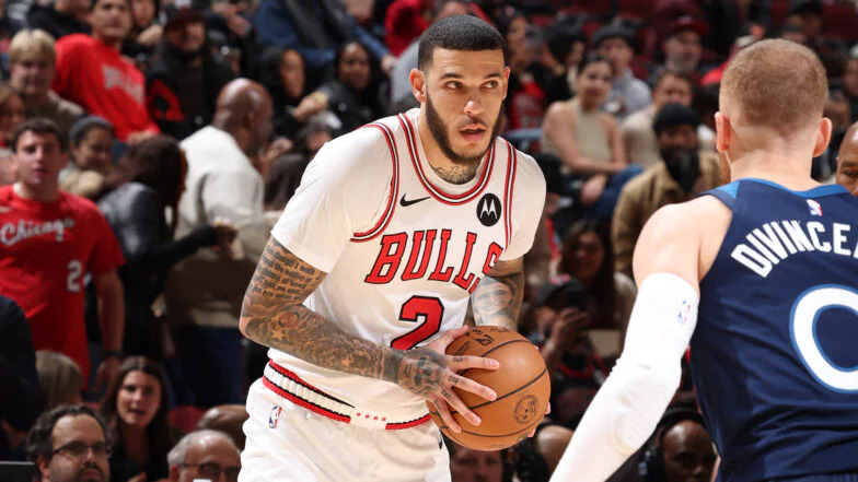 Lonzo Ball Kembali Bela Bulls Setelah Dua Tahun Absen