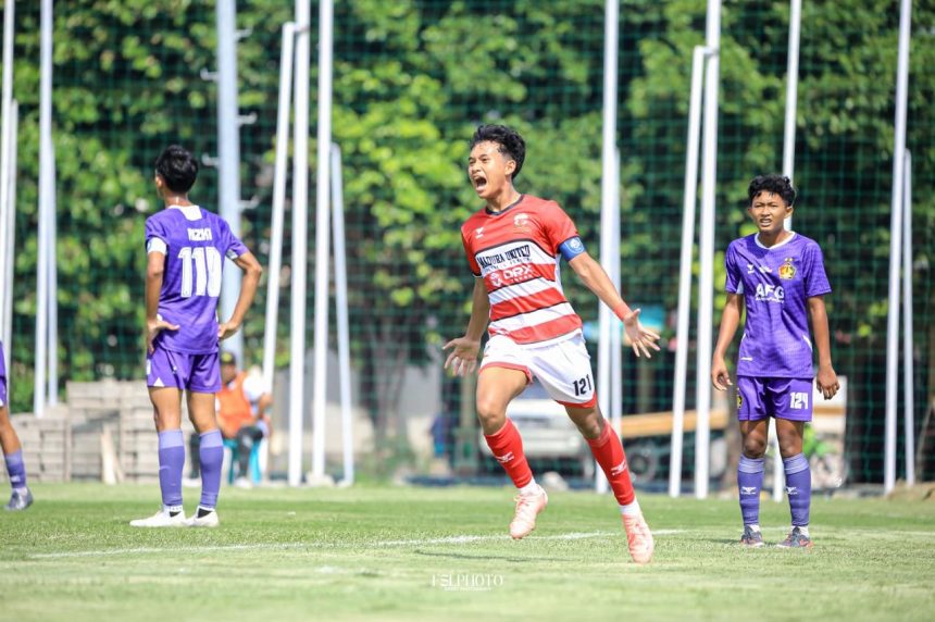 Striker Madura United U-16, Fardan Ary Setyawan (Foto: Madura United)
