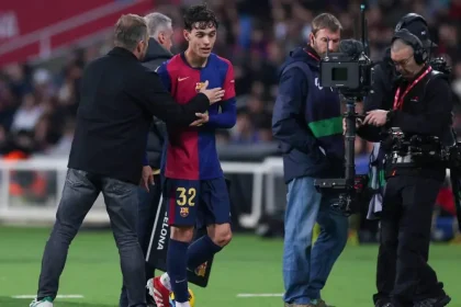 Bek Barcelona, Hector Fort (Foto: Football Espana/Sport)