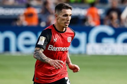 Alejandro Grimaldo diincar Real Madrid (Foto: IMAGO/Beautiful Sports)